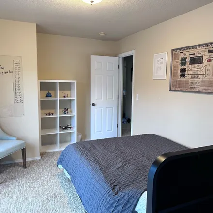 Image 2 - 14322 Southwest Woodhue Street, Tigard, OR 97224, USA - Room for rent