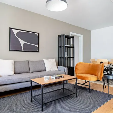Rent this 3 bed apartment on Handelskai 300 in 1020 Vienna, Austria