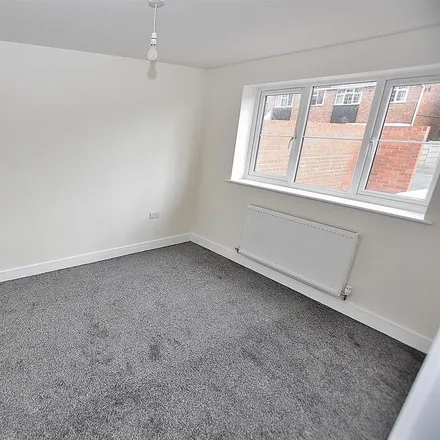 Image 4 - Branfield Close, Coseley, WV14 9JE, United Kingdom - Apartment for rent