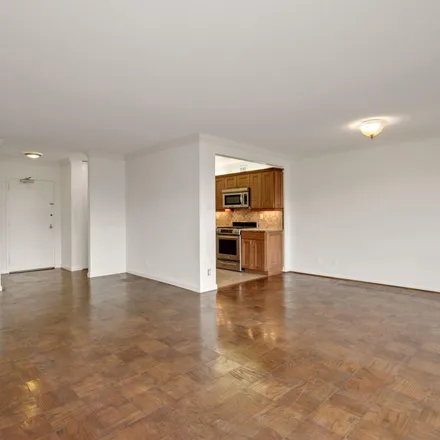 Image 5 - The Willoughby of Chevy Chase Condominium, South Building, 4515 Willard Avenue, Village of Friendship Heights, Westbard, MD 20815, USA - Condo for sale
