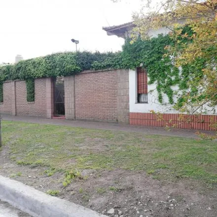 Buy this studio house on Tomás Nother 2492 in José Mármol, Argentina