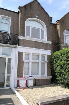 Image 2 - Holmesley Road, London, SE23 1LA, United Kingdom - Apartment for rent
