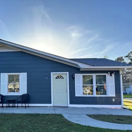 Buy this 3 bed house on 191 Kingston Road in Wilmington, NC 28409