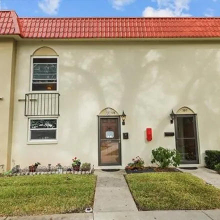 Buy this 2 bed house on unnamed road in Dunedin, FL 34660