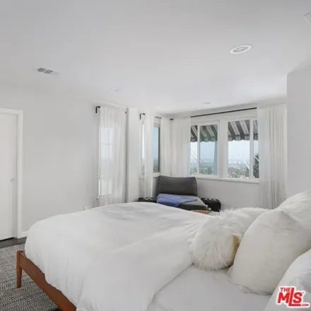 Image 8 - 8001 Hemet Place, Los Angeles, CA 90046, USA - House for rent