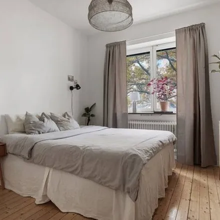 Rent this 2 bed apartment on Lidköpingsvägen 48 in 121 39 Stockholm, Sweden