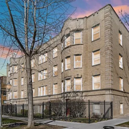 Rent this 2 bed condo on 6301-6309 North Claremont Avenue in Chicago, IL 60645