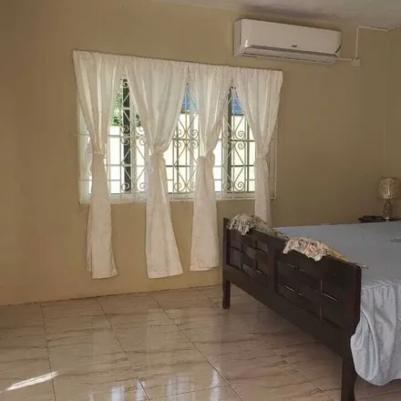 Image 4 - Jamaica - House for rent