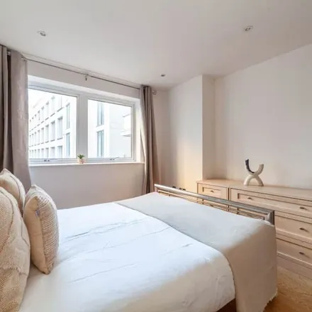 Image 3 - London, SE1 4PD, United Kingdom - Apartment for rent