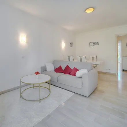 Image 2 - Shakespeare EDF, Rue William Shakespeare, 06407 Cannes, France - Apartment for rent
