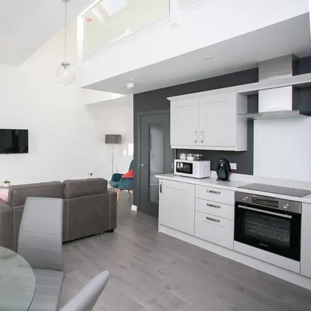 Image 5 - Portrush, BT56 8BT, United Kingdom - Apartment for rent