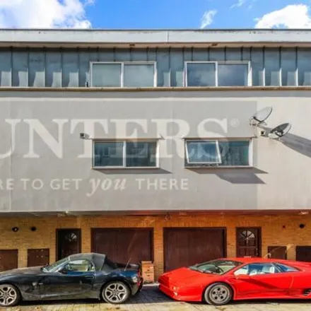 Image 1 - 4 Clock Tower Mews, London, W7 3SY, United Kingdom - Townhouse for sale