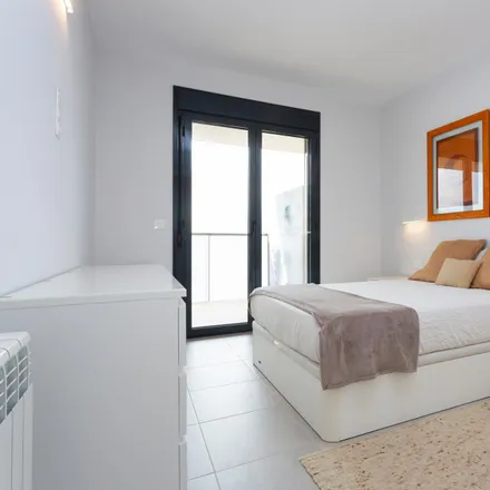 Rent this 2 bed apartment on Carrer d'Antoni Bori in 08911 Badalona, Spain