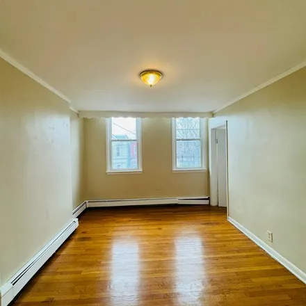 Rent this 3 bed apartment on 166 Woodlawn Avenue in Greenville, Jersey City