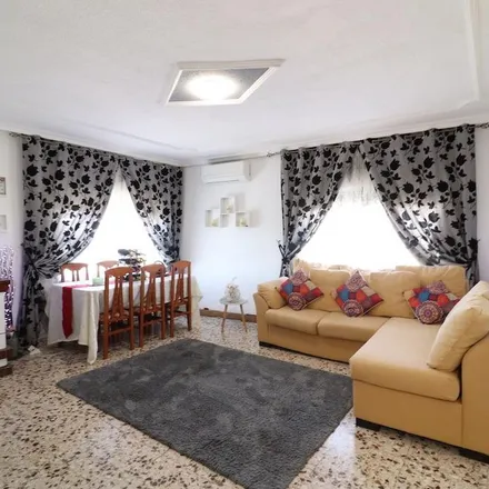 Rent this 3 bed apartment on calle Colón in 03189 Orihuela, Spain