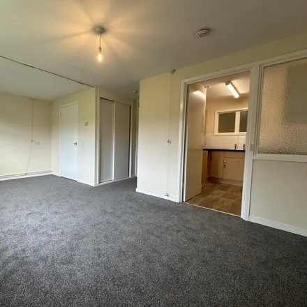 Rent this studio apartment on Homedean Road in Sevenoaks, TN13 2SF