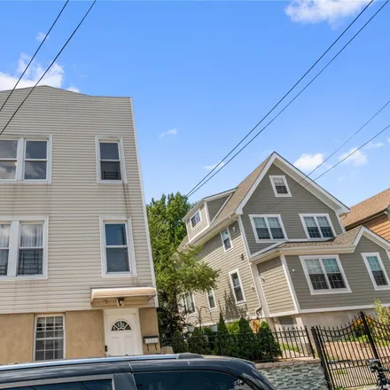 Buy this 4 bed townhouse on 1237 Mayflower Avenue in New York, NY 10461