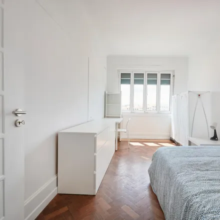 Rent this 16 bed room on Mercearia Lucinda in Rua Sampaio e Pina, 1070-051 Lisbon