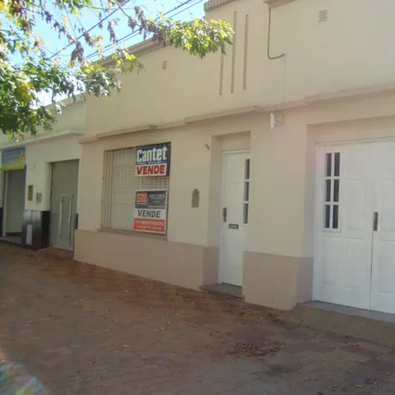Buy this studio house on Avenida Calixto Calderón 517 in Partido de Chivilcoy, 6620 Chivilcoy