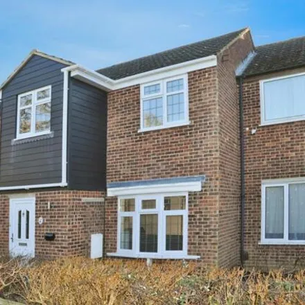 Buy this 3 bed townhouse on Peggotty Close in Chelmsford, CM1 4XU