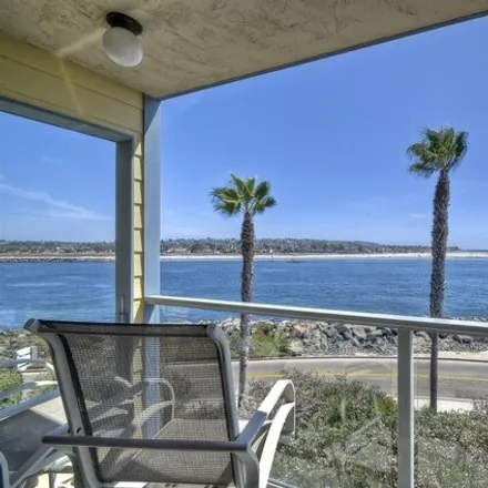 Image 2 - 2595 Ocean Front Walk Unit 6, San Diego, California, 92109 - Condo for rent