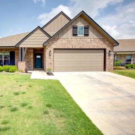Buy this 3 bed house on 5217 S Walnut Creek Dr in Sand Springs, Oklahoma