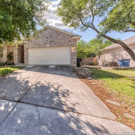 Image 2 - 221 Blair Place, New Braunfels, TX 78130, USA - House for sale