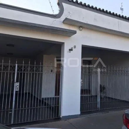 Buy this 3 bed house on Rua Dom Pedro II 650 in Centro, São Carlos - SP