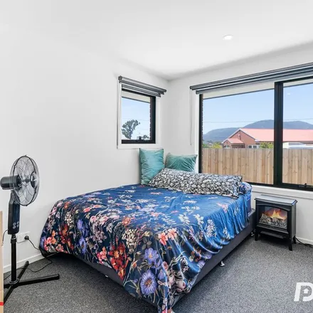 Rent this 3 bed apartment on Campbell Street in North Hobart TAS 7000, Australia