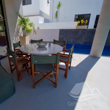 Buy this studio house on unnamed road in 77534 Cancún, ROO