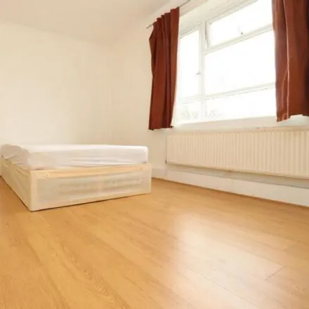 Rent this studio house on Hargraves House in Australia Road, London