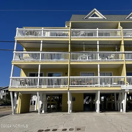 Image 2 - Carolina Beach Avenue North, Carolina Beach, NC 28428, USA - Condo for sale