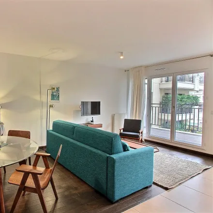 Rent this 3 bed apartment on 53 Rue Marjolin in 92300 Levallois-Perret, France