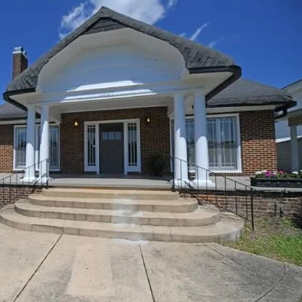Buy this 3 bed house on Triangle Visions Optometry in Main Street South, Greenwood