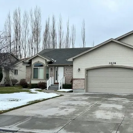 Image 2 - 3892 Clearfield Lane, Ammon, ID 83406, USA - House for sale