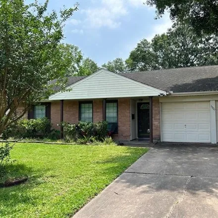 Rent this 3 bed house on 6055 Spellman Road in Houston, TX 77096