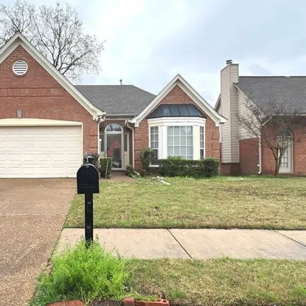 Rent this 3 bed house on 9343 Garden Woods Drive in Memphis, TN 38016