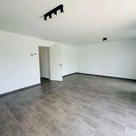 Image 3 - Genkersteenweg 243, 3500 Hasselt, Belgium - Apartment for rent