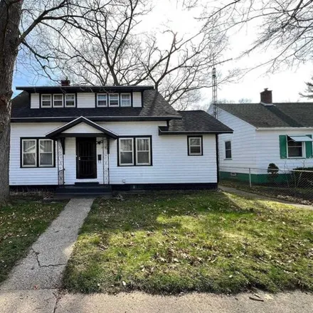 Buy this 3 bed house on 3232 Leahy St in Muskegon, Michigan