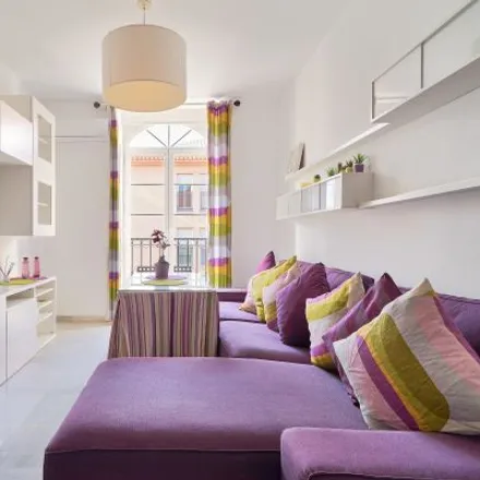 Rent this 3 bed apartment on Calle Parras in 39, 29012 Málaga
