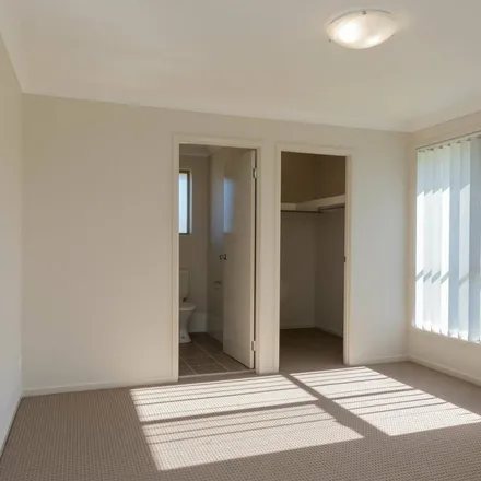 Image 6 - Morecambe Circuit, Thornton NSW 2322, Australia - Apartment for rent