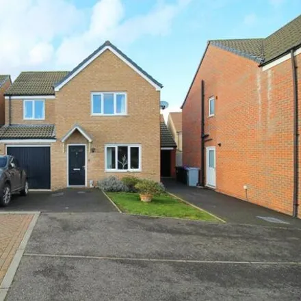 Buy this 4 bed house on unnamed road in Market Deeping, PE6 8FT