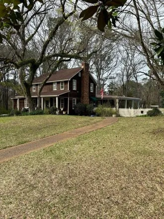 Buy this 5 bed house on 1154 Walnut Grove Road in Kosciusko, MS 39090