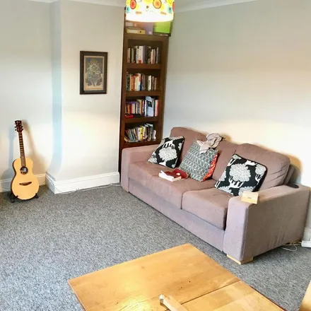 Rent this 1 bed apartment on 17 Upper Lewes Road in Brighton, BN2 3FJ