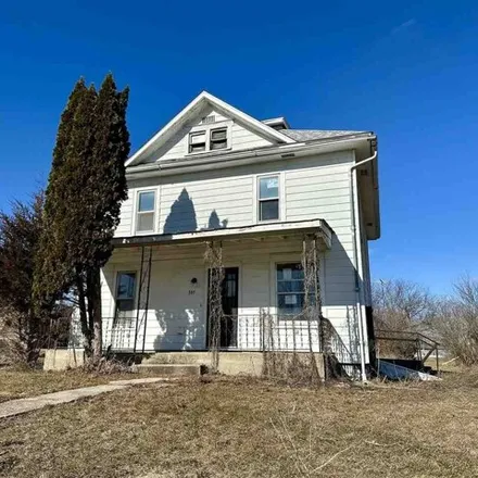 Buy this 3 bed house on 435 Cleveland Street in Parnell, Iowa County
