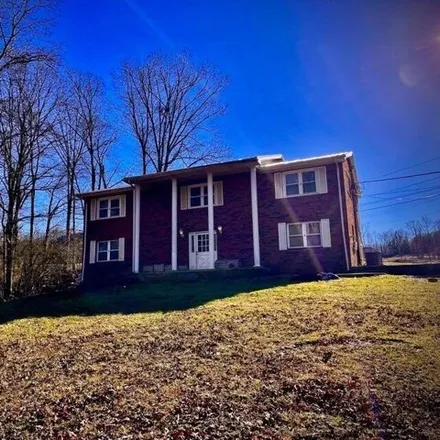 Buy this 5 bed house on 107 Sawmill Road in Morgan County, TN 37748