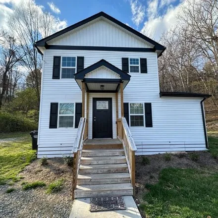 Buy this 4 bed house on 1005 Montview Road in Skyview, Roanoke County