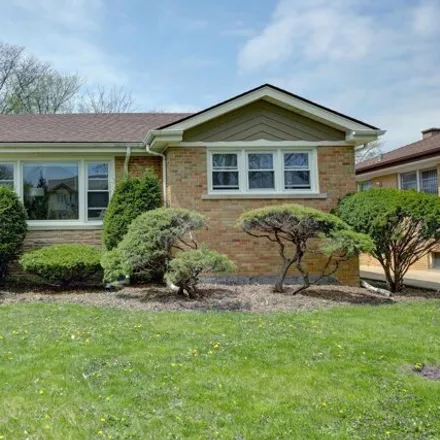 Rent this 3 bed house on 708 Parkwood Ave in Park Ridge, Illinois