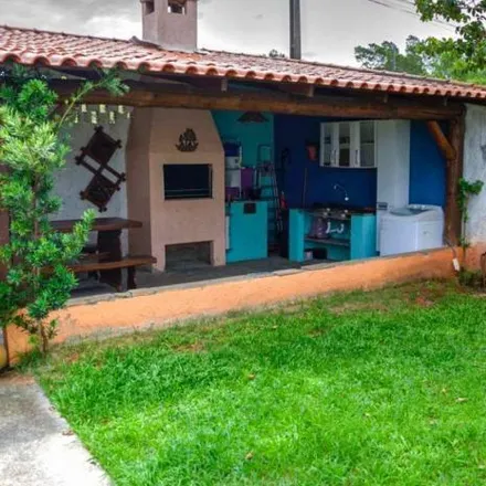Buy this 4 bed house on Rua da Capela 913 in Campeche, Florianópolis - SC