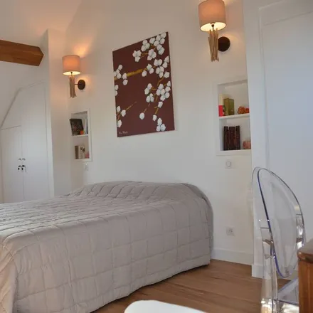Rent this 2 bed house on Saint-Martin-du-Puy in Rue de la Mairie, 58140 Saint-Martin-du-Puy